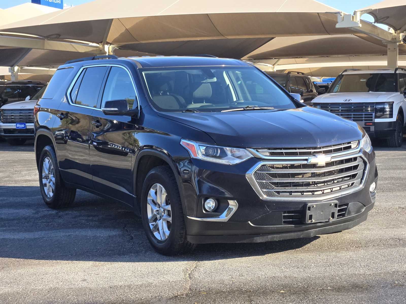 Used 2020 Chevrolet Traverse 1LT with VIN 1GNERGKW9LJ157764 for sale in Decatur, TX