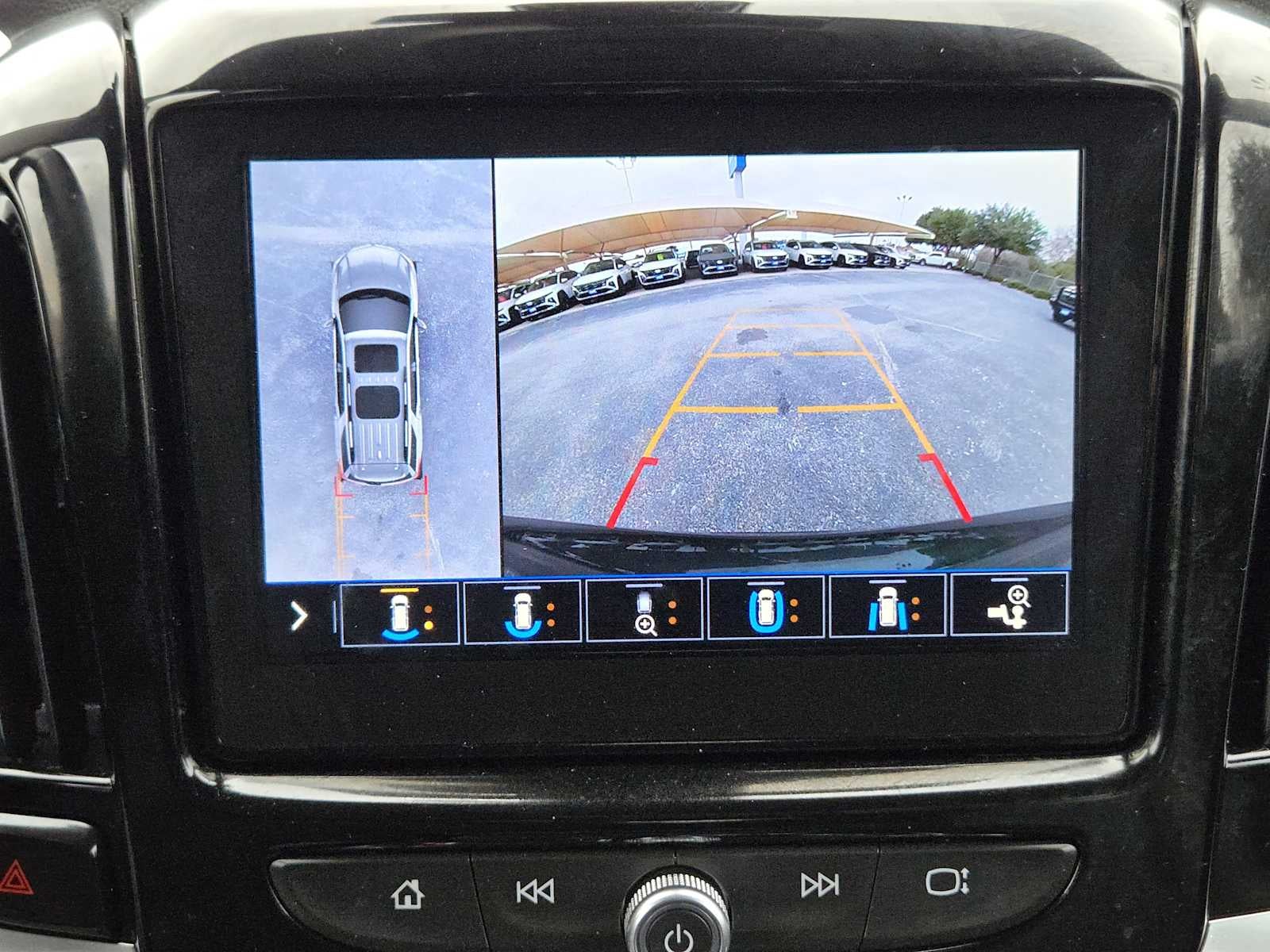 2021 Chevrolet Traverse RS