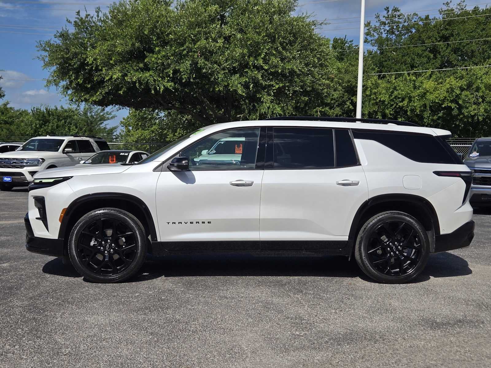 2024 Chevrolet Traverse RS