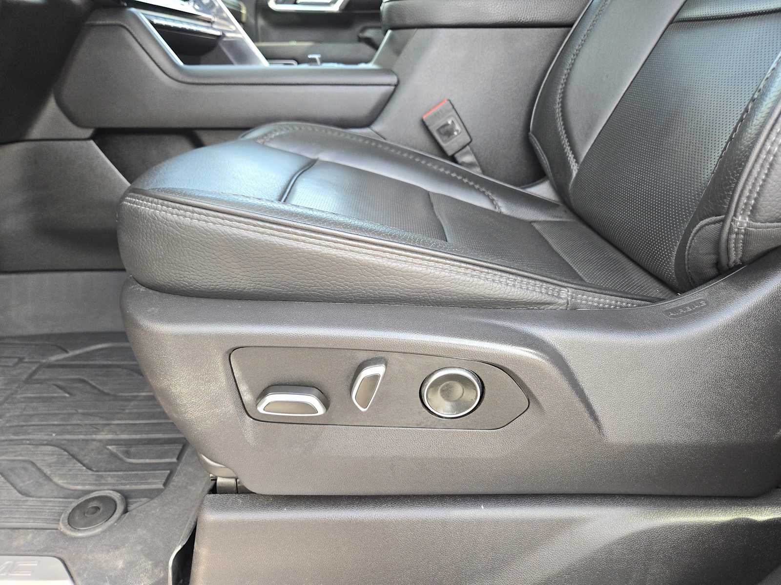 2025 GMC Sierra 3500 HD Denali