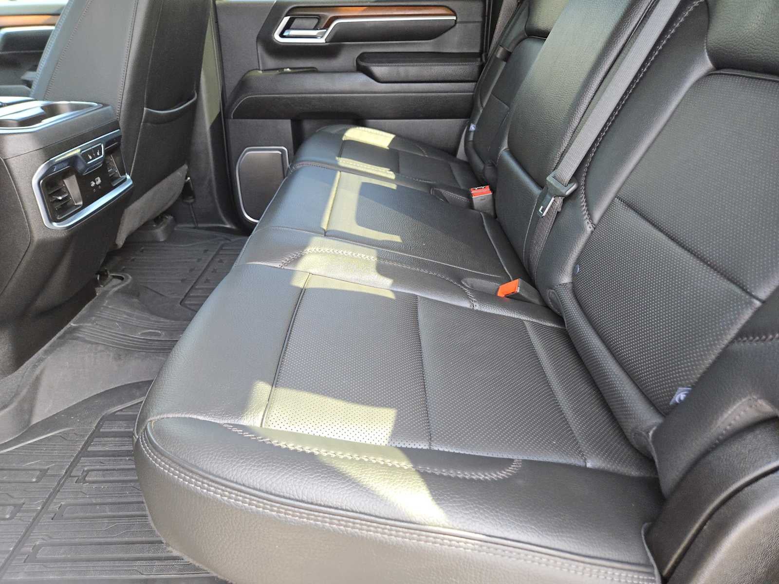 2025 GMC Sierra 3500 HD Denali