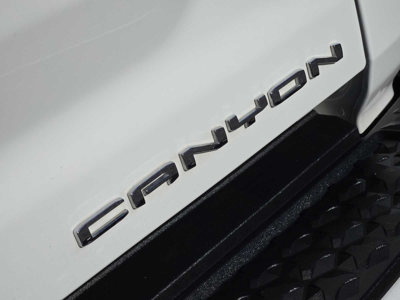 2023 GMC Canyon Denali