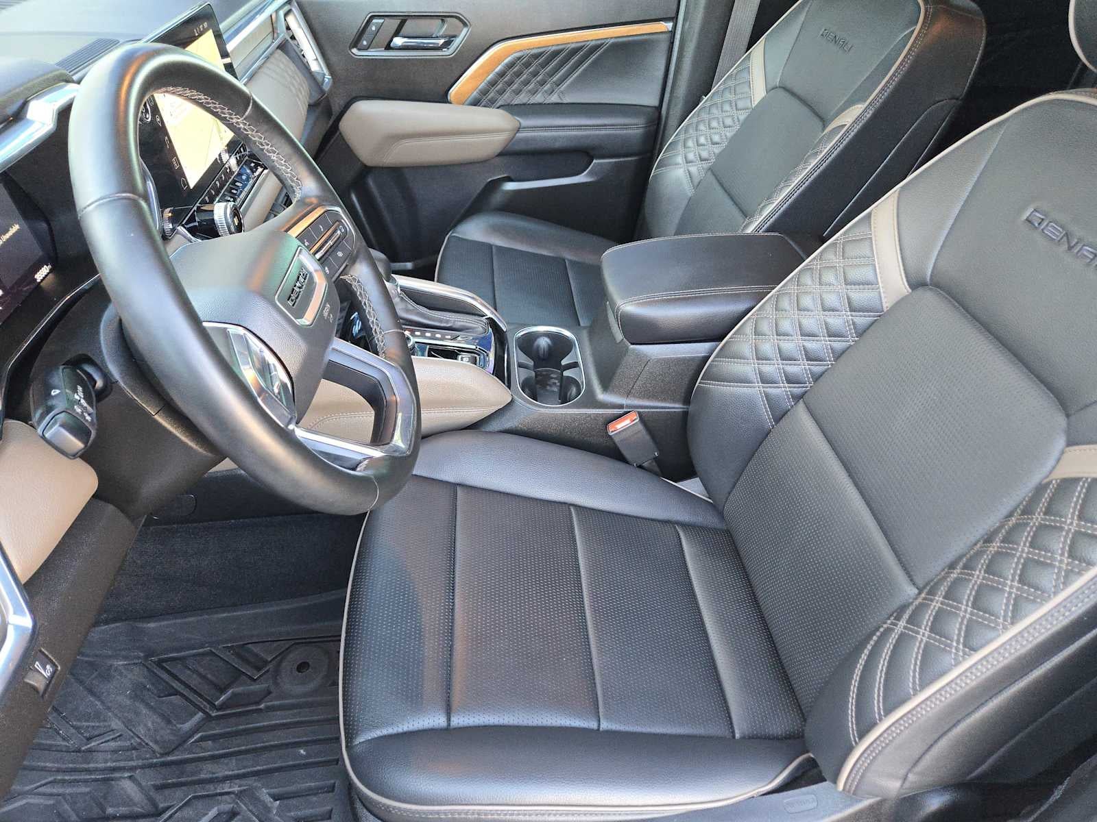 2023 GMC Canyon Denali