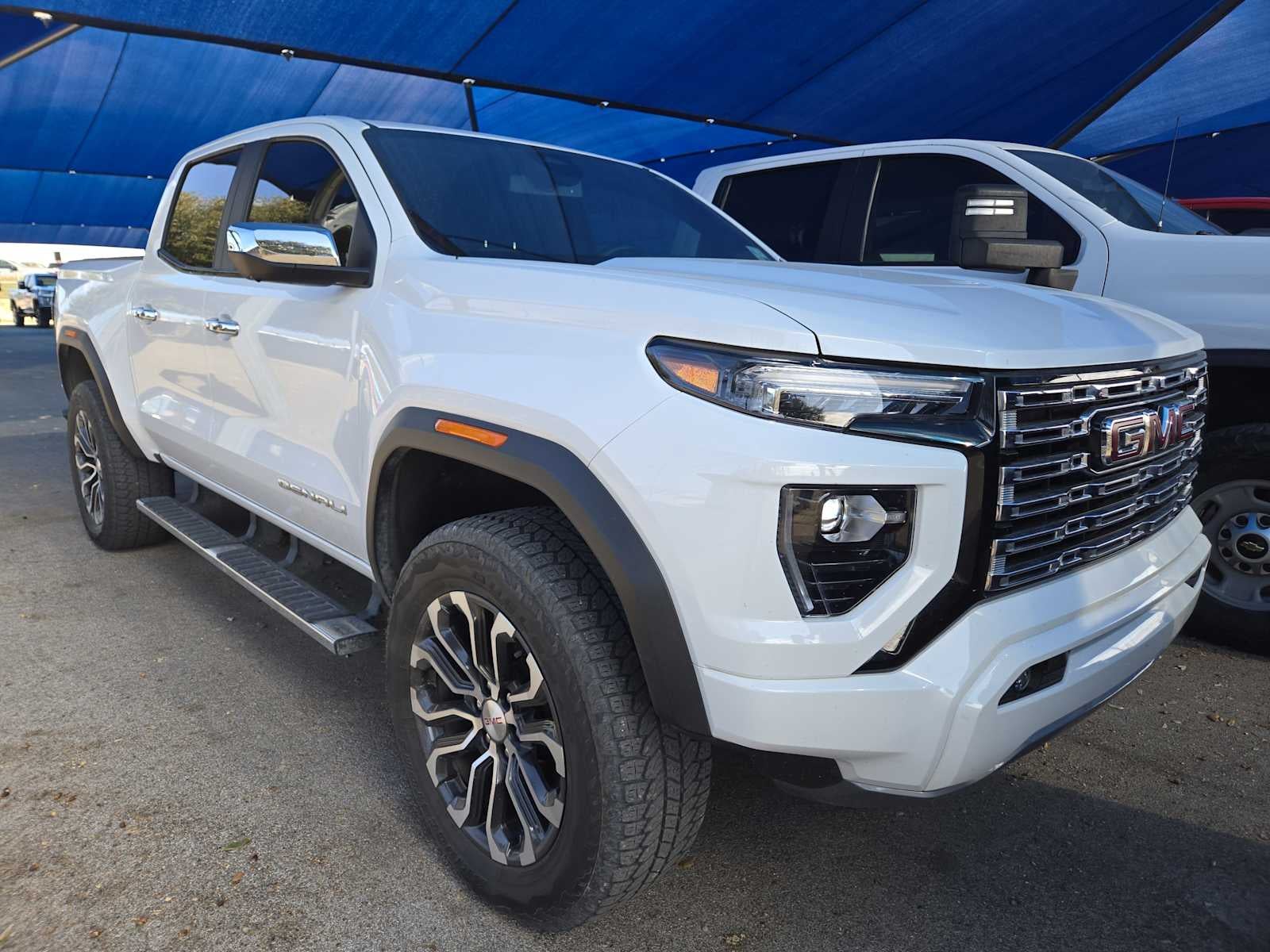 2023 GMC Canyon Denali