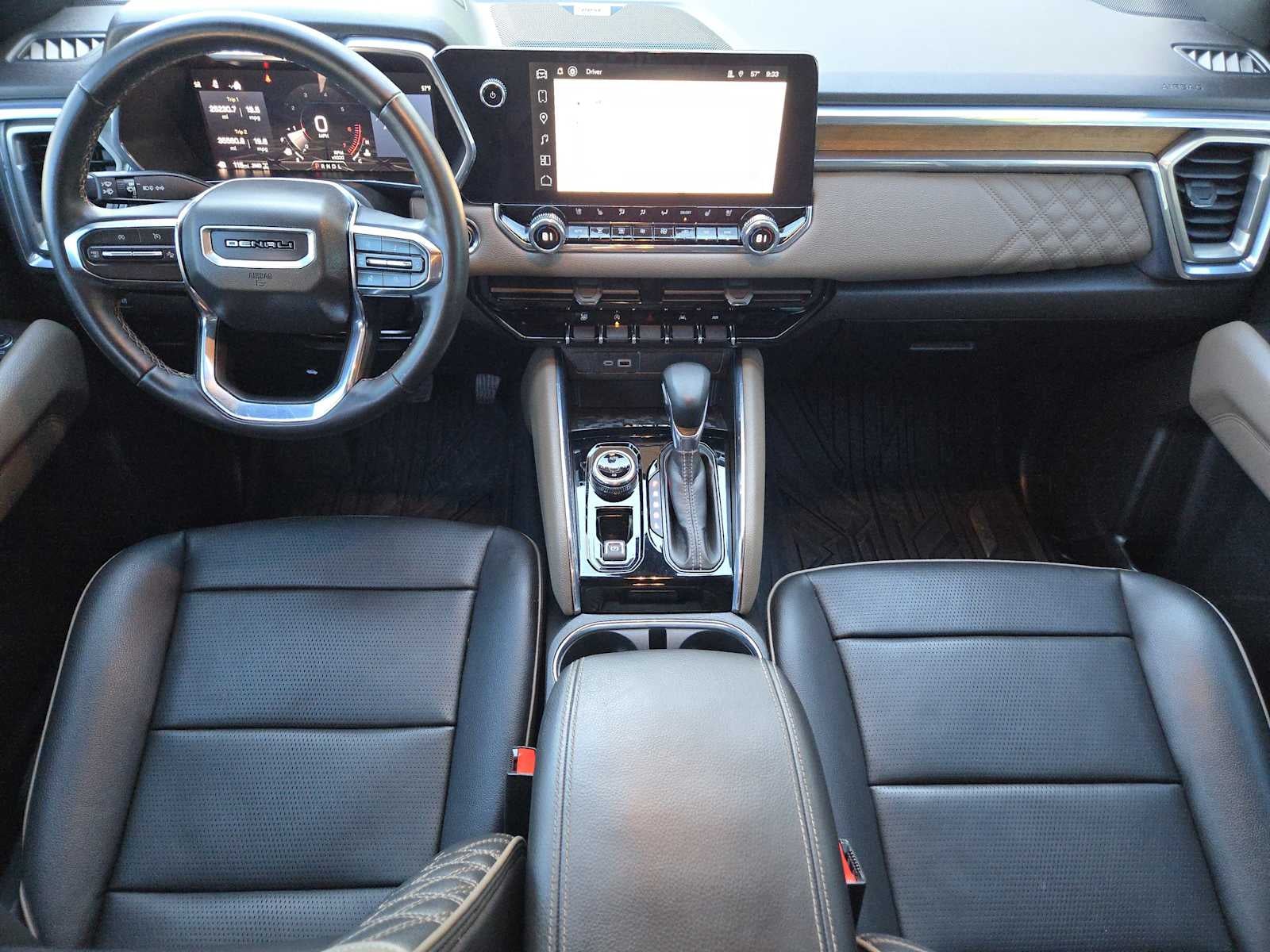 2023 GMC Canyon Denali