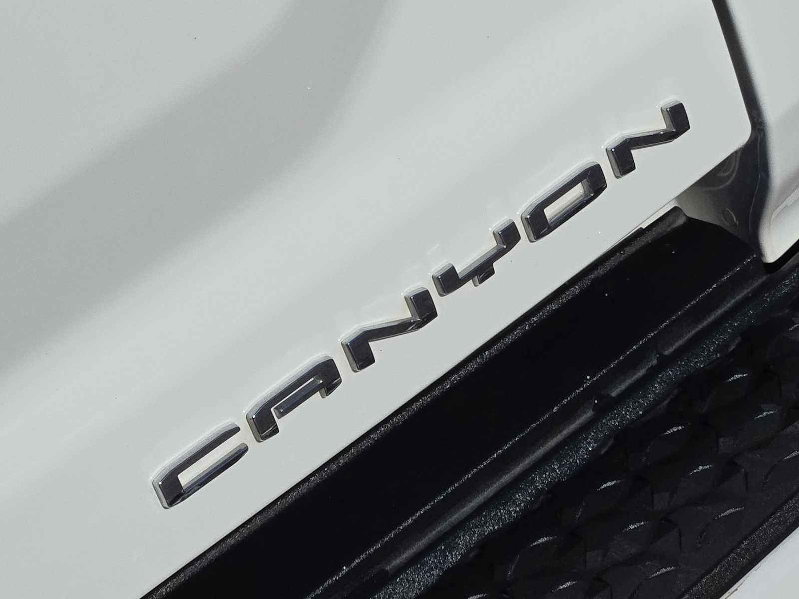 2024 GMC Canyon Denali
