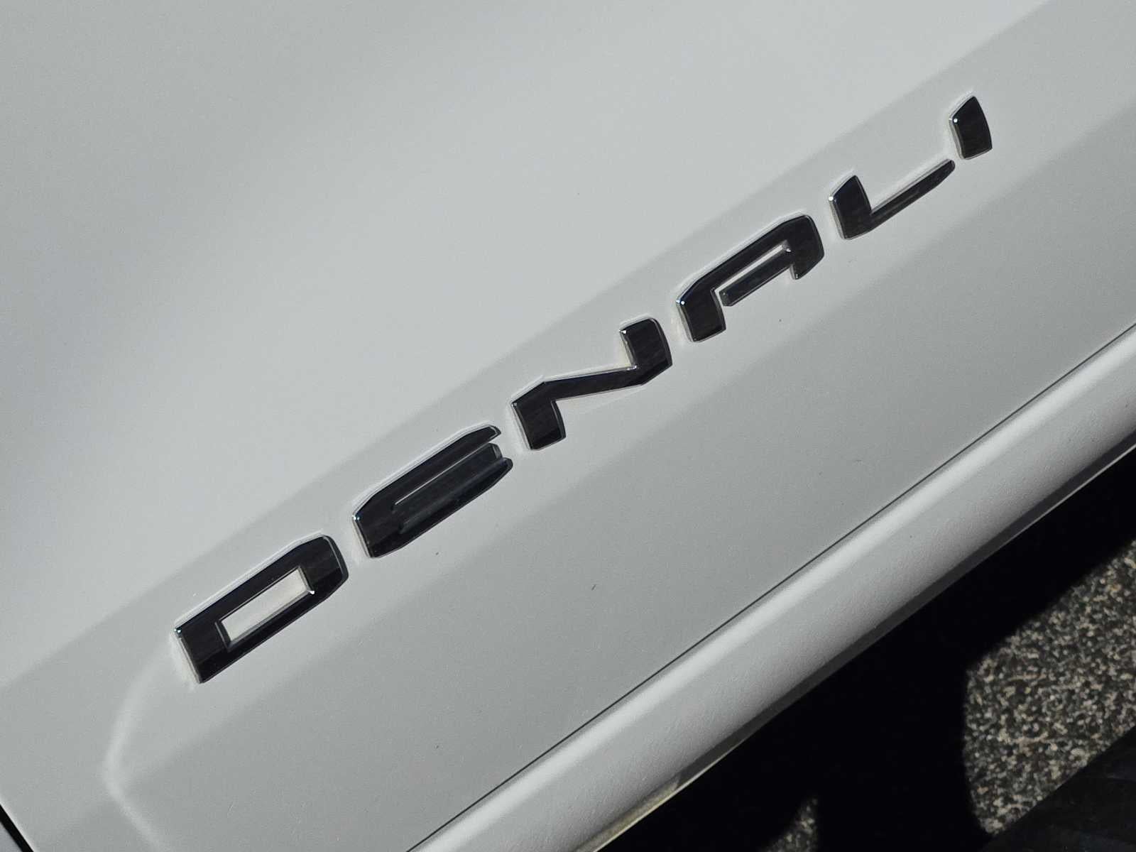 2024 GMC Canyon Denali