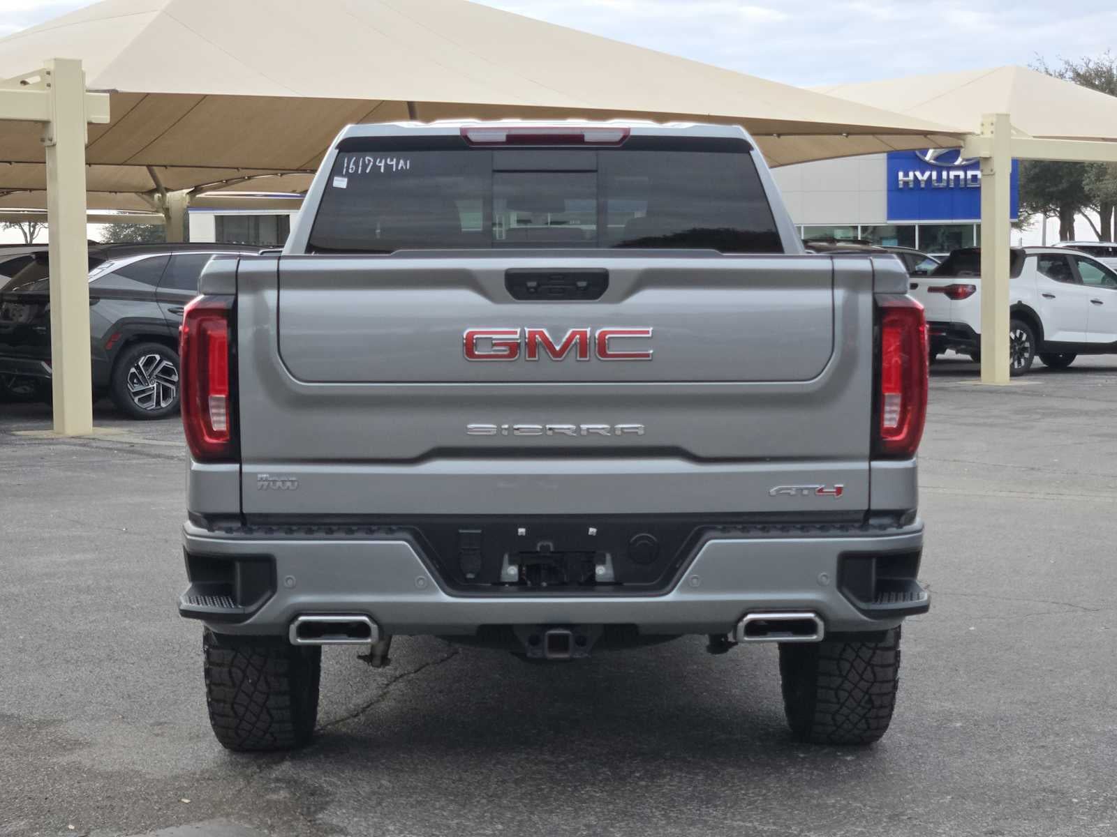 2023 GMC Sierra 1500 AT4