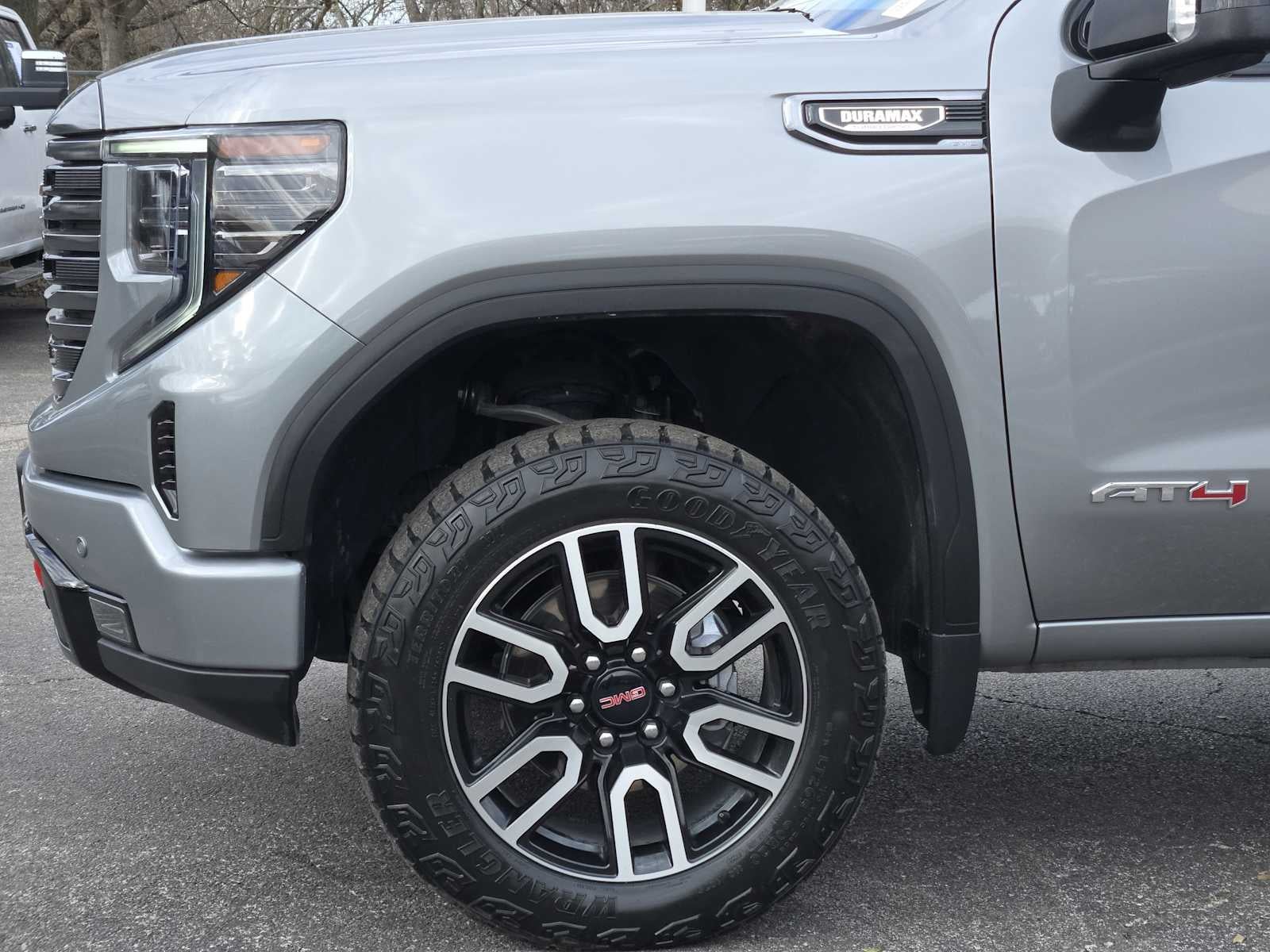 2023 GMC Sierra 1500 AT4