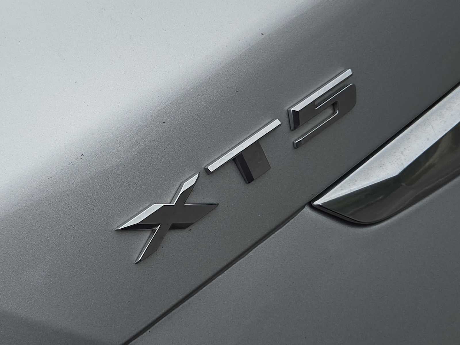 2017 Cadillac XT5 Luxury FWD