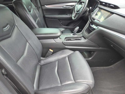 2017 Cadillac XT5 Luxury FWD