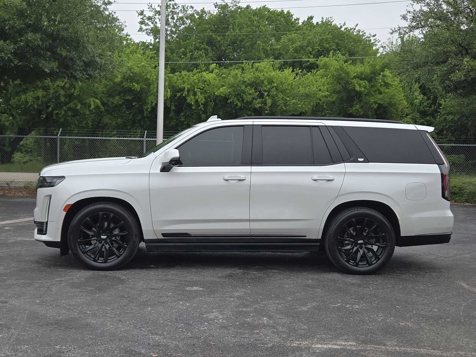 2023 Cadillac Escalade Sport