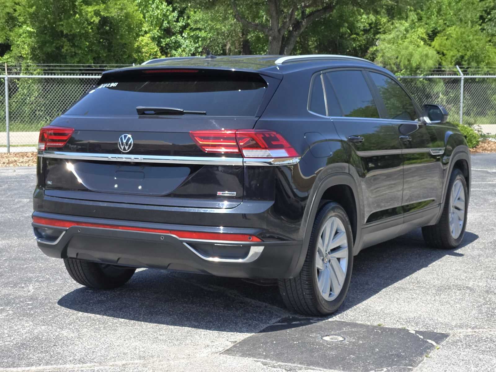 2021 Volkswagen Atlas Cross Sport 2.0T SE w/Technology