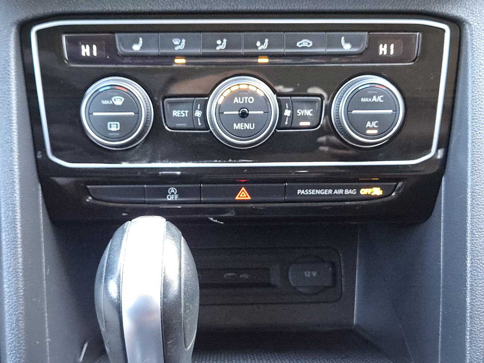 2023 Volkswagen Atlas 2.0T SE w/Technology