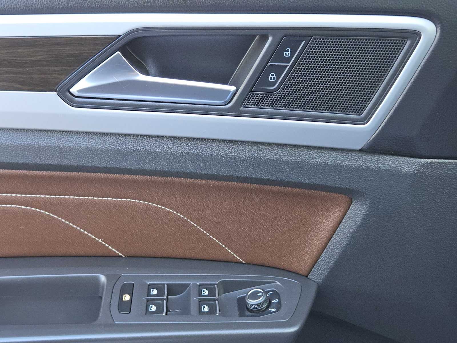 2023 Volkswagen Atlas 2.0T SE w/Technology