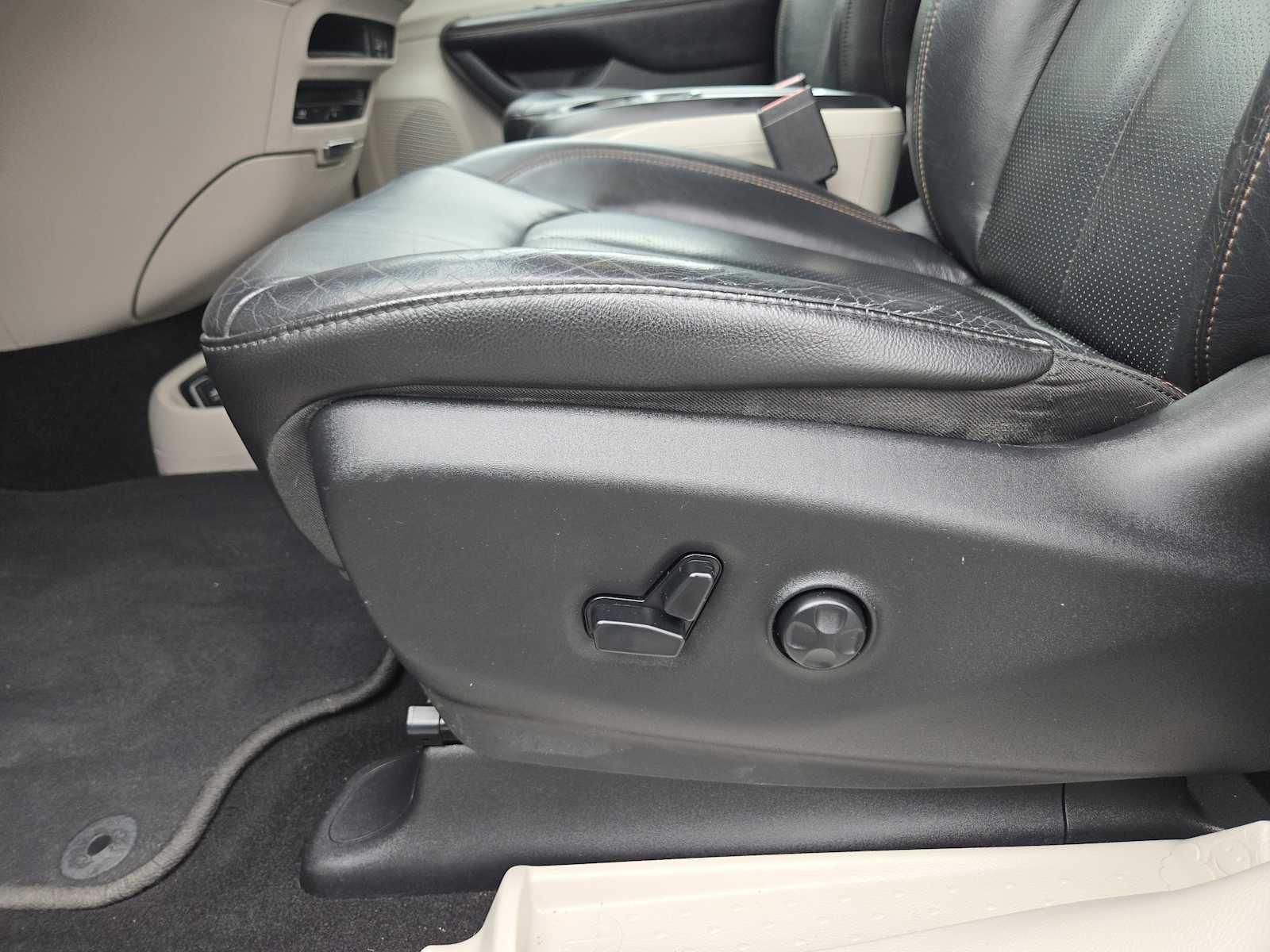 2019 Chrysler Pacifica Touring L Plus