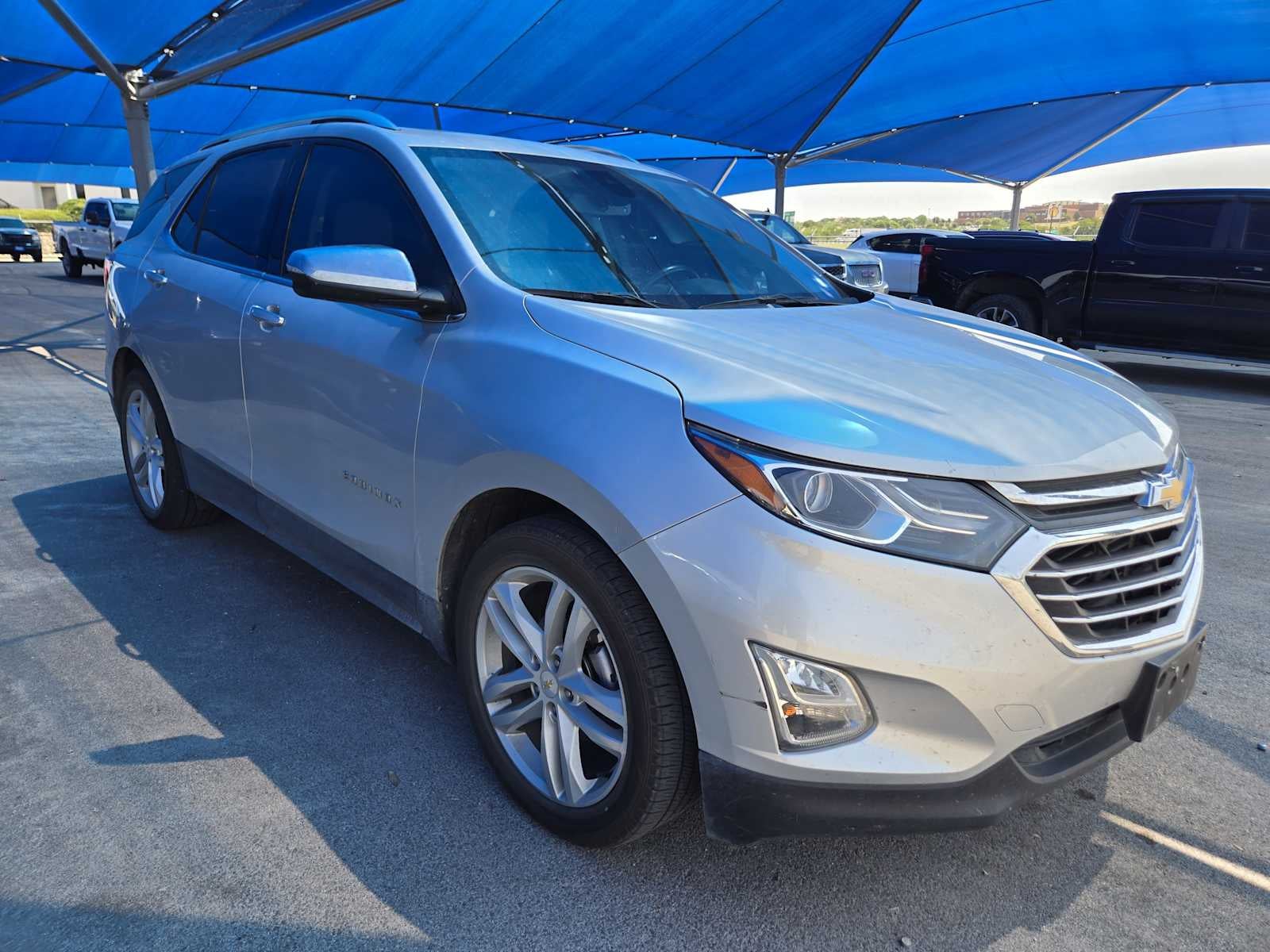 Used 2018 Chevrolet Equinox Premier with VIN 2GNAXMEV7J6223101 for sale in Decatur, TX