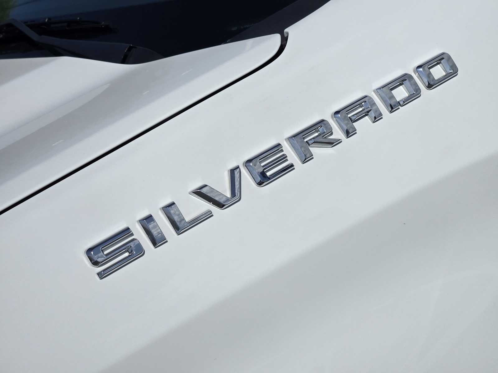 2024 Chevrolet Silverado 1500 LT - Photo 10