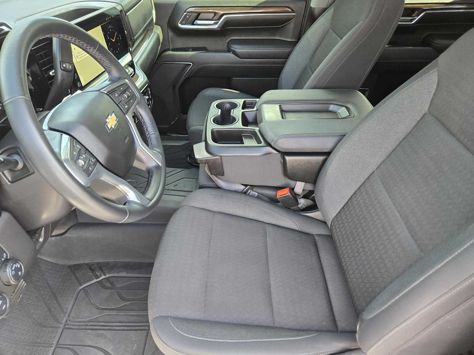 2024 Chevrolet Silverado 1500 LT - Photo 14