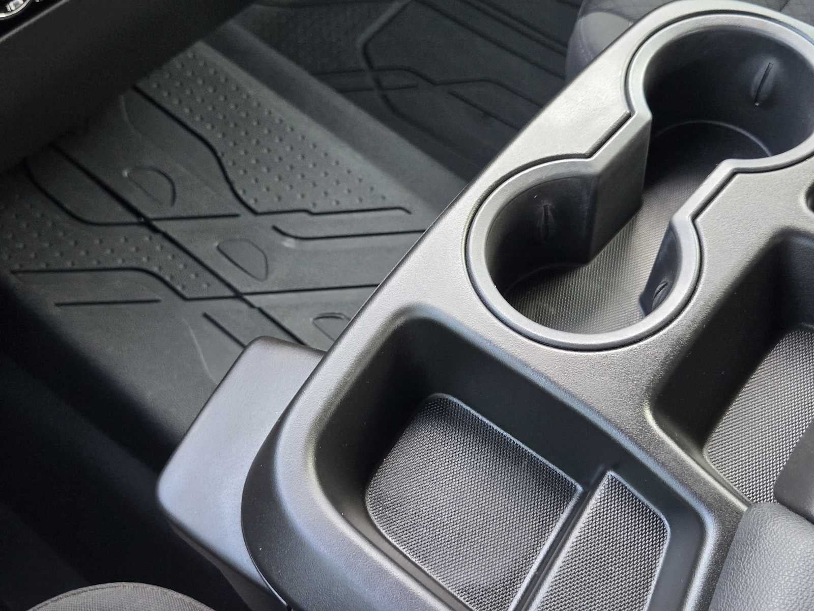 2024 Chevrolet Silverado 1500 LT - Photo 21