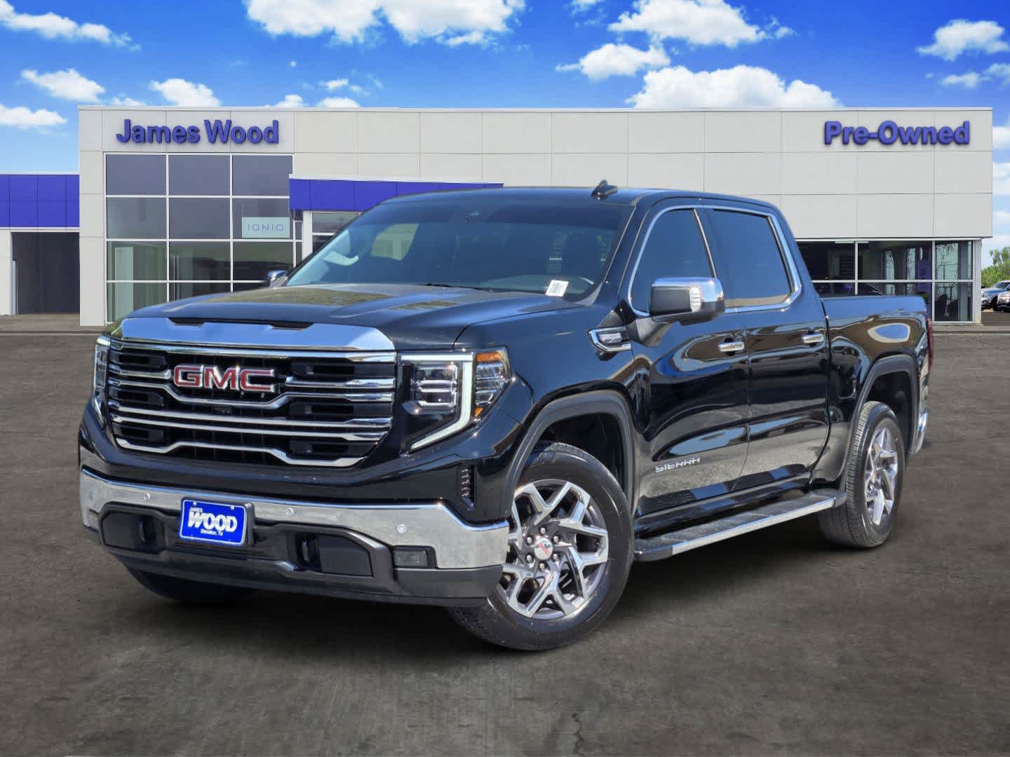 2025 GMC Sierra 1500 SLT