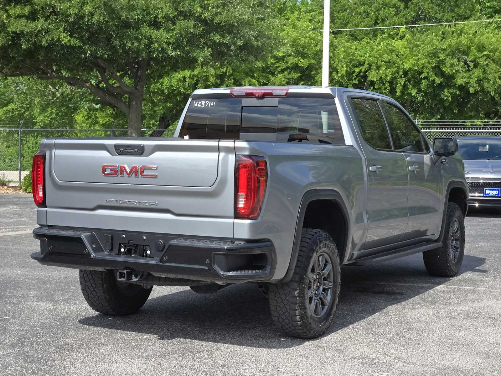 2025 GMC Sierra 1500 AT4X