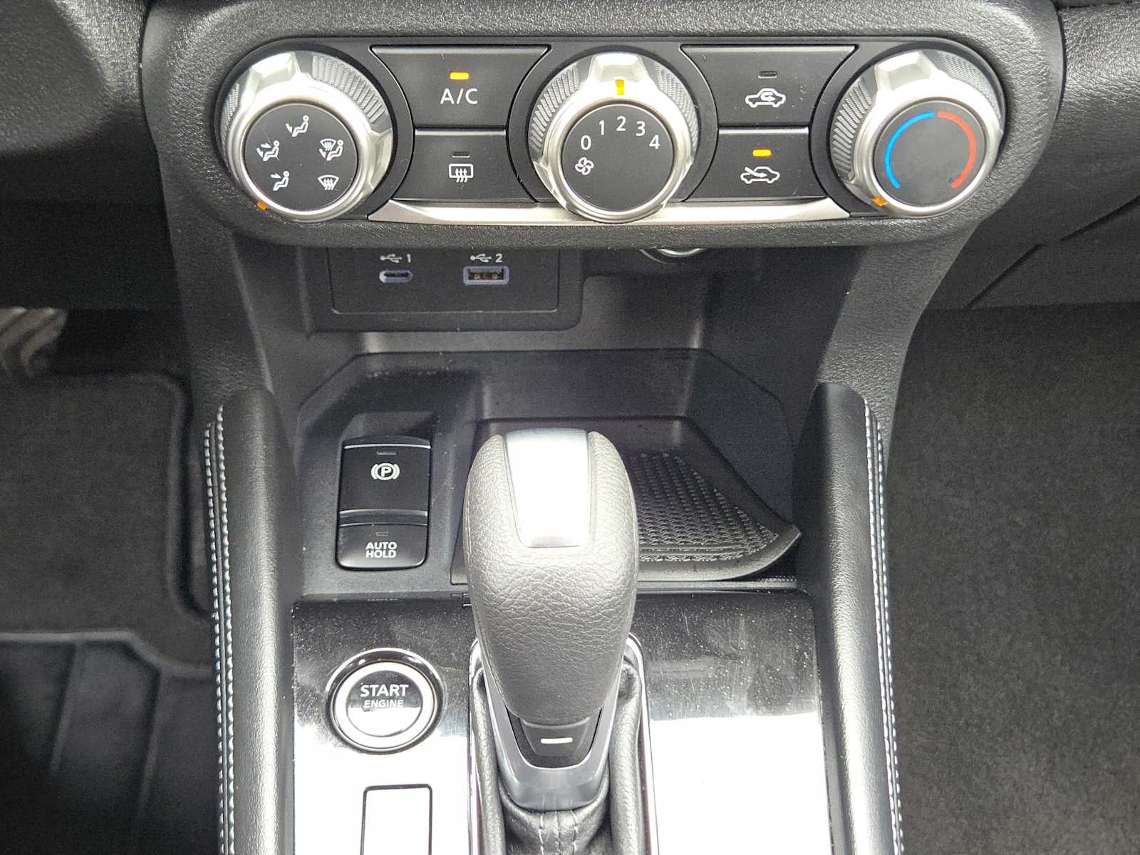 2024 Nissan Kicks SV Xtronic CVT