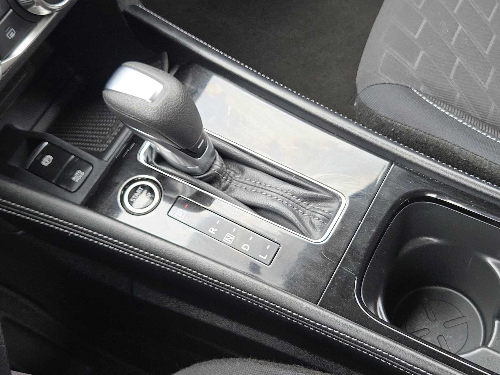 2024 Nissan Kicks SV Xtronic CVT