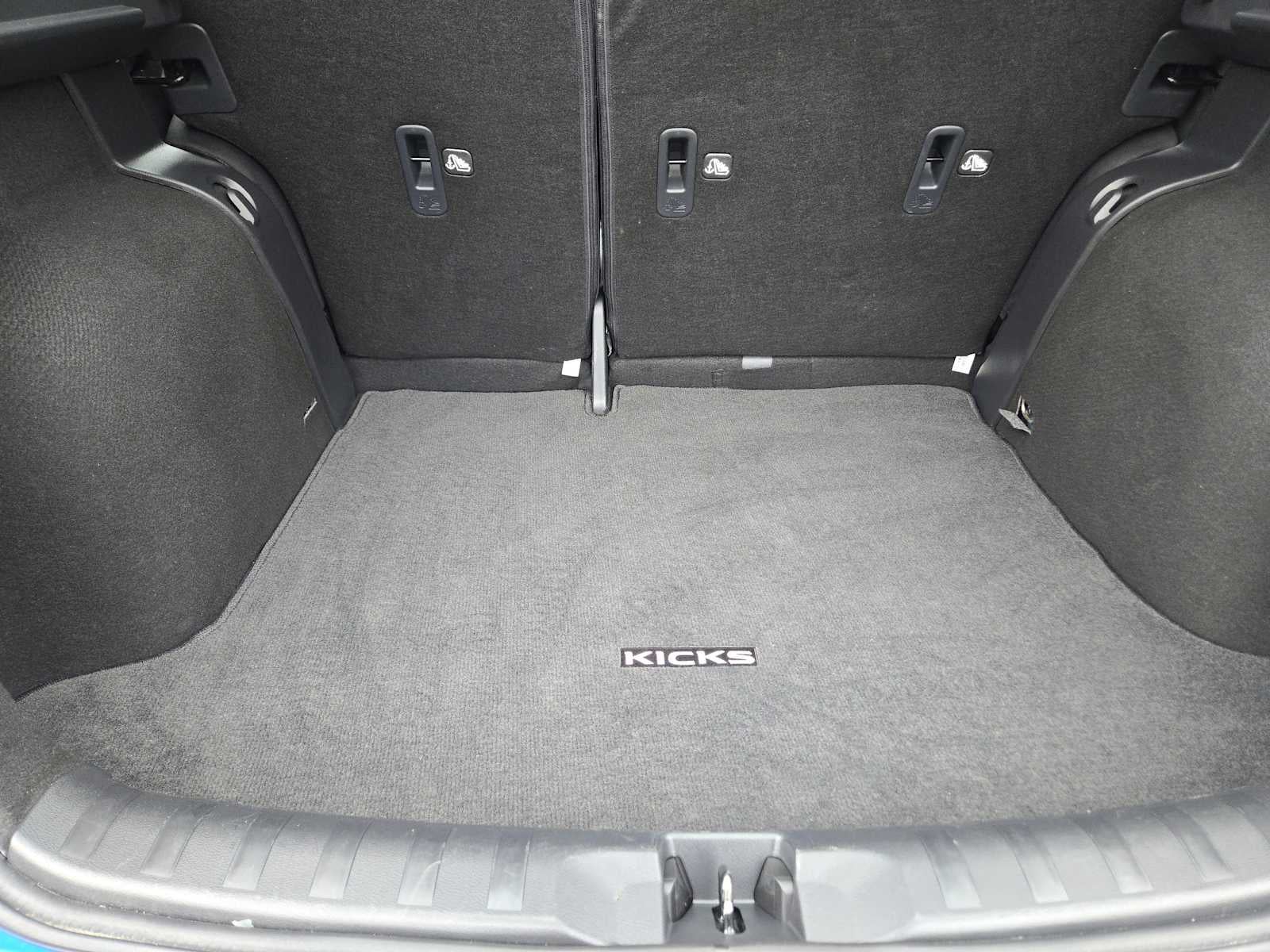 2024 Nissan Kicks SV Xtronic CVT