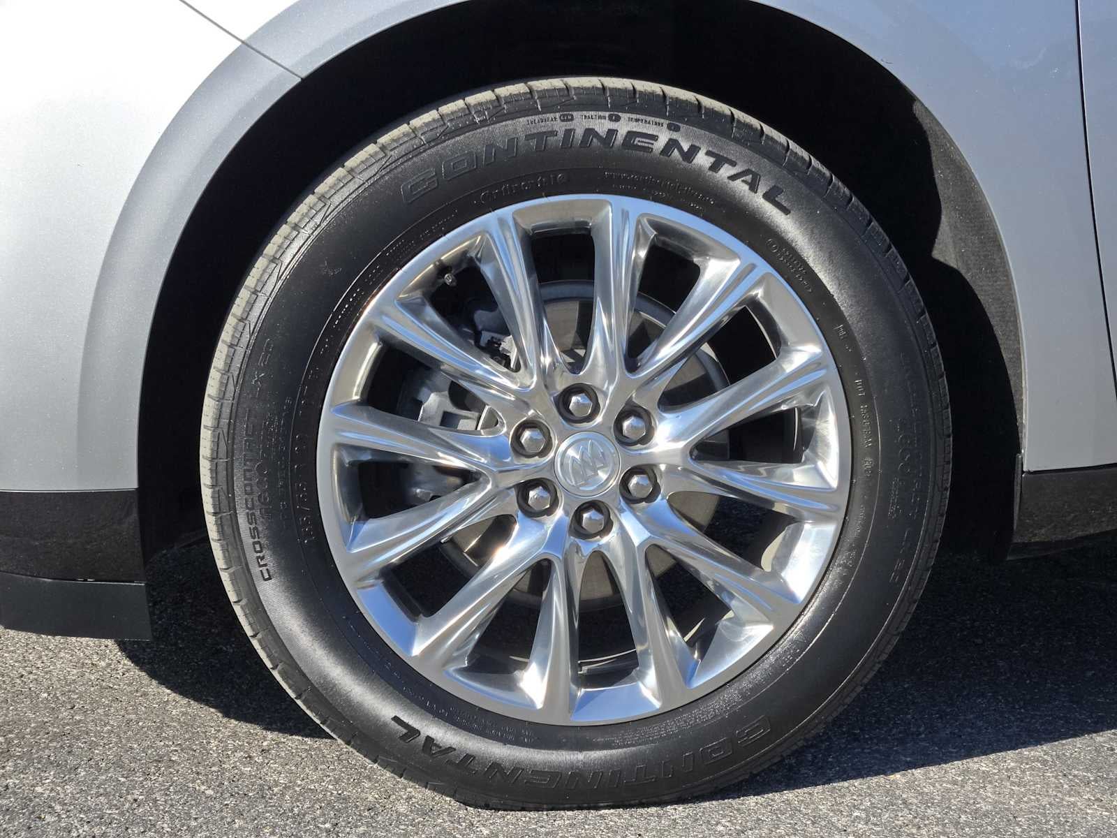 2021 Buick Enclave Essence