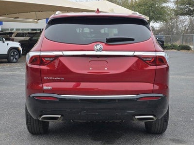 2024 Buick Enclave Essence