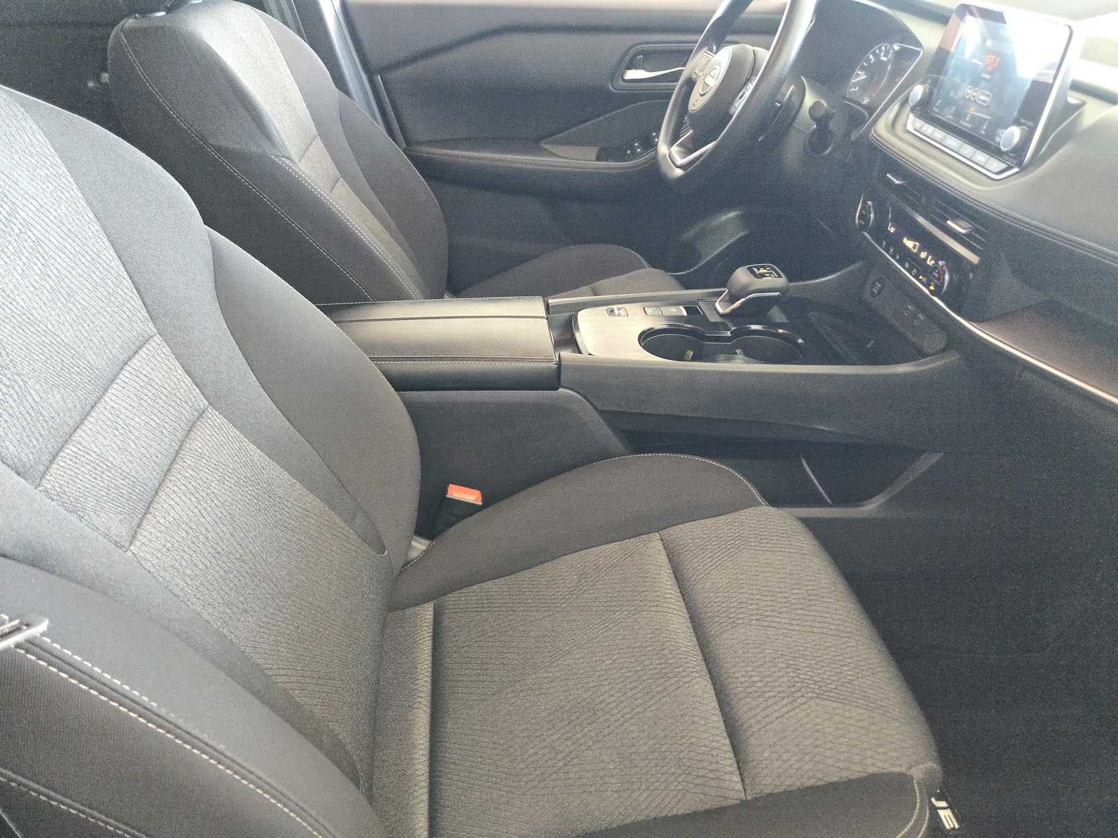 2024 Nissan Rogue SV FWD