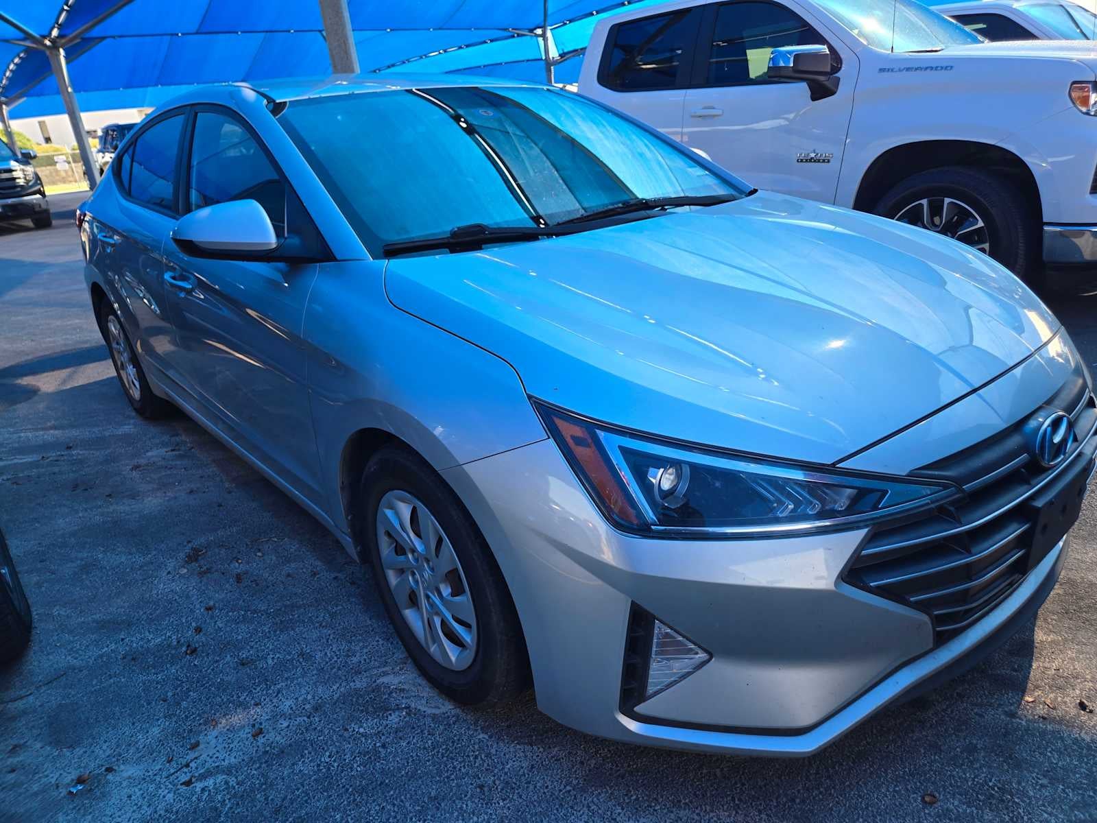 Used 2019 Hyundai Elantra SE with VIN 5NPD74LFXKH443816 for sale in Decatur, TX