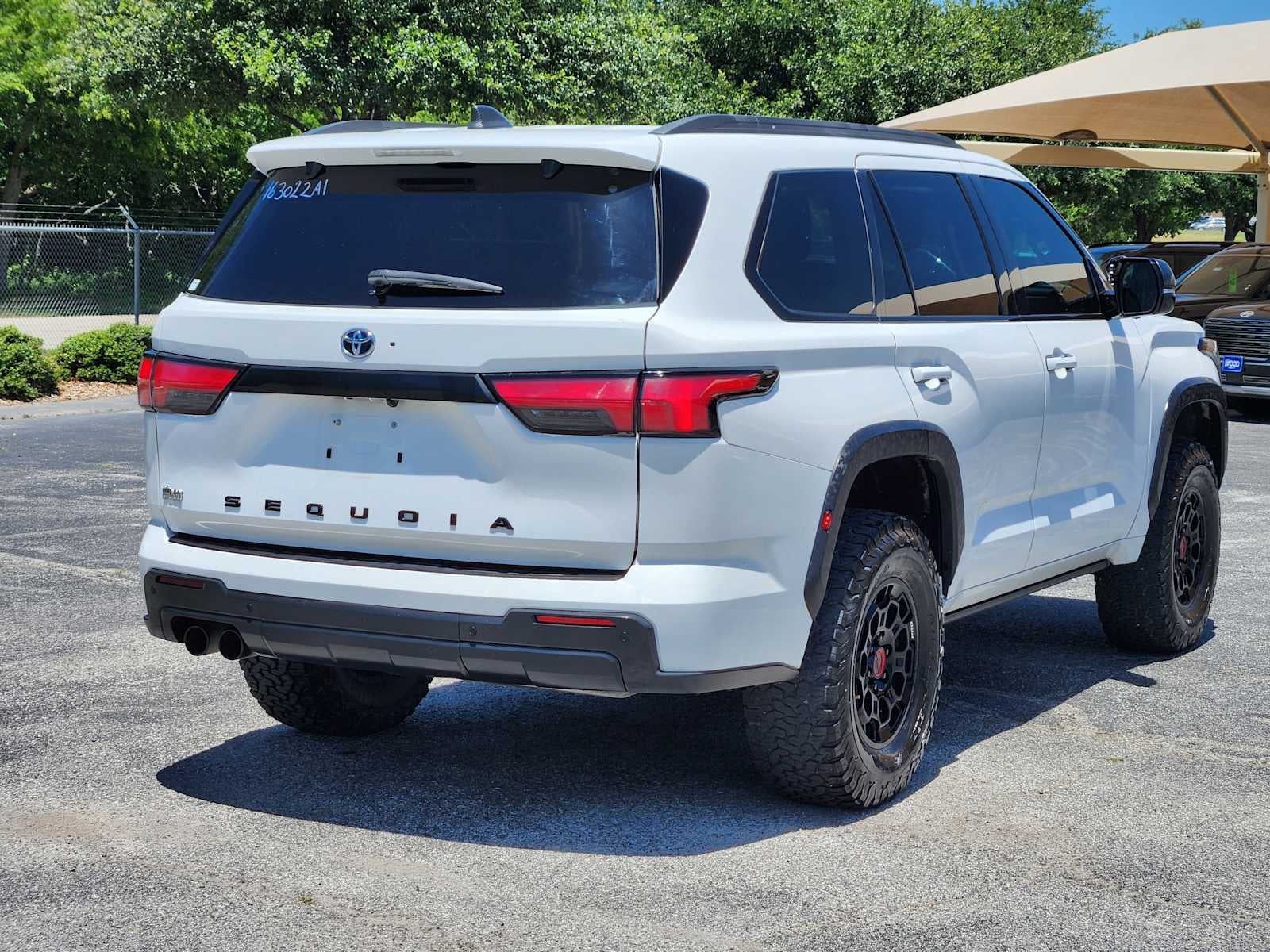 2023 Toyota Sequoia TRD Pro - Photo 7