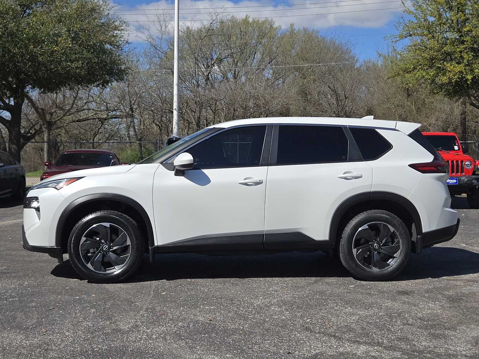 2024 Nissan Rogue SV FWD