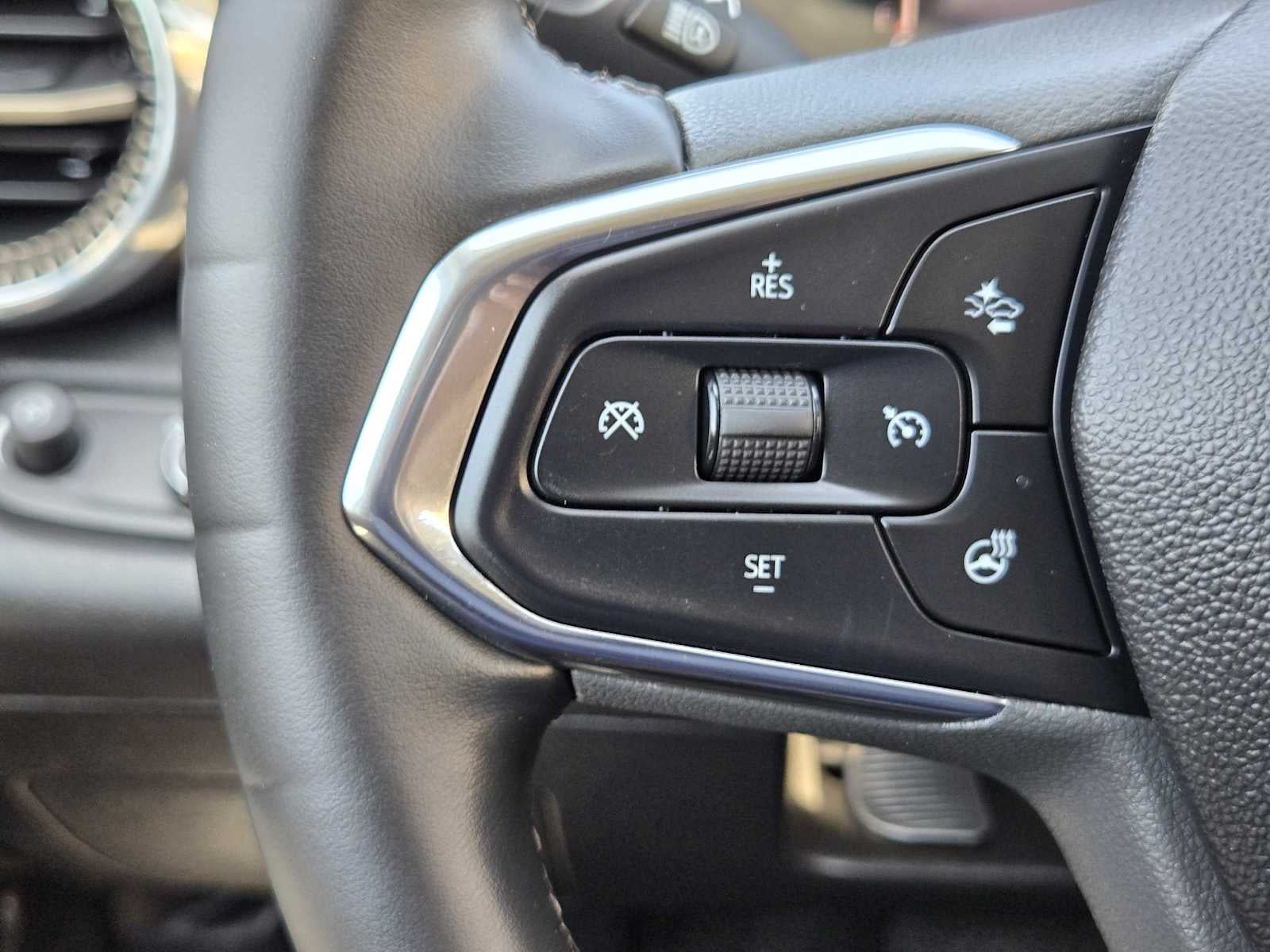 2025 Chevrolet Trax Activ - Photo 27