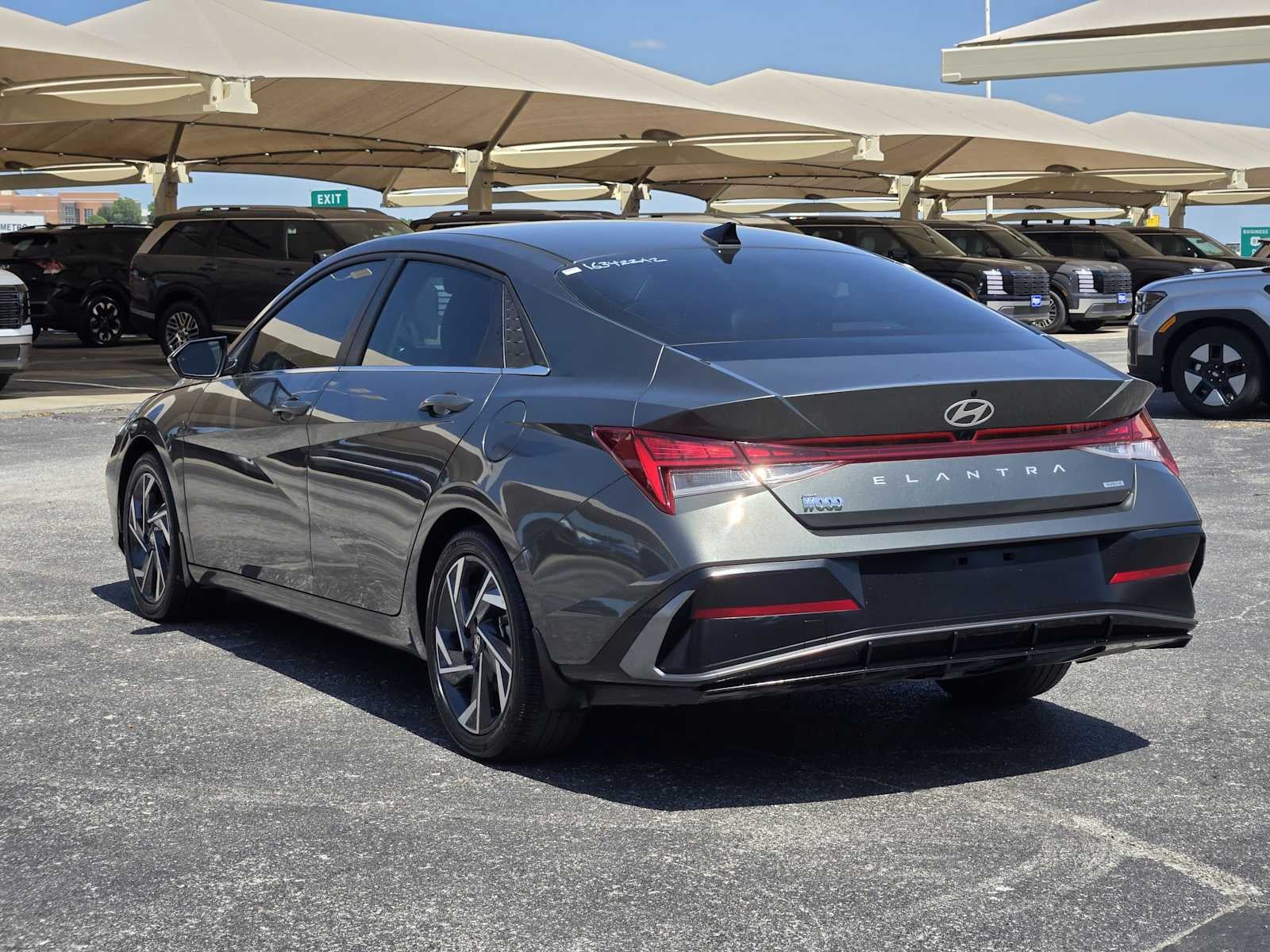 2025 Hyundai Elantra Hybrid Limited