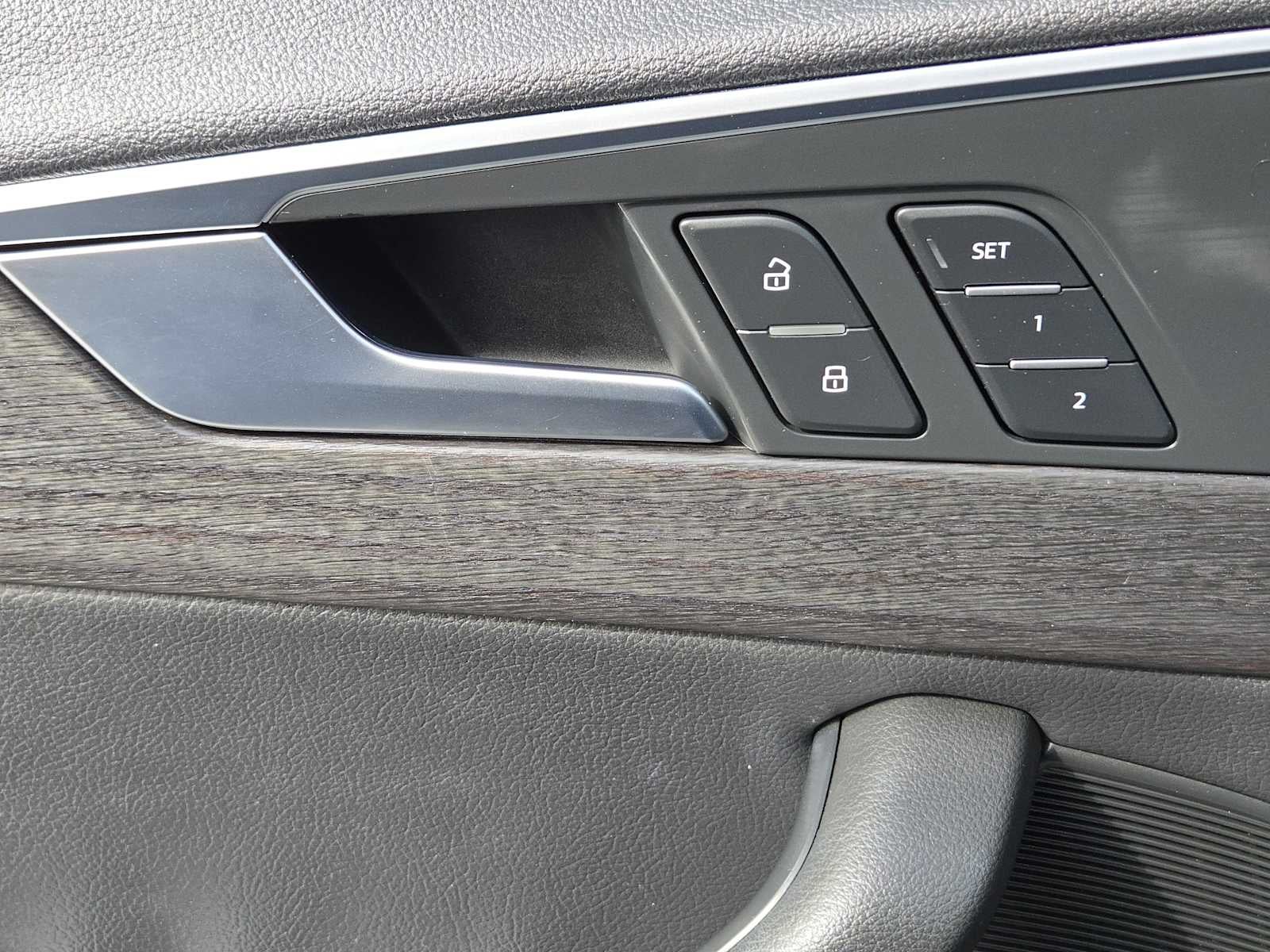 2017 Audi A4 Prestige