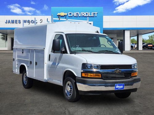 2025 Chevrolet Express Cutaway 3500 1WT