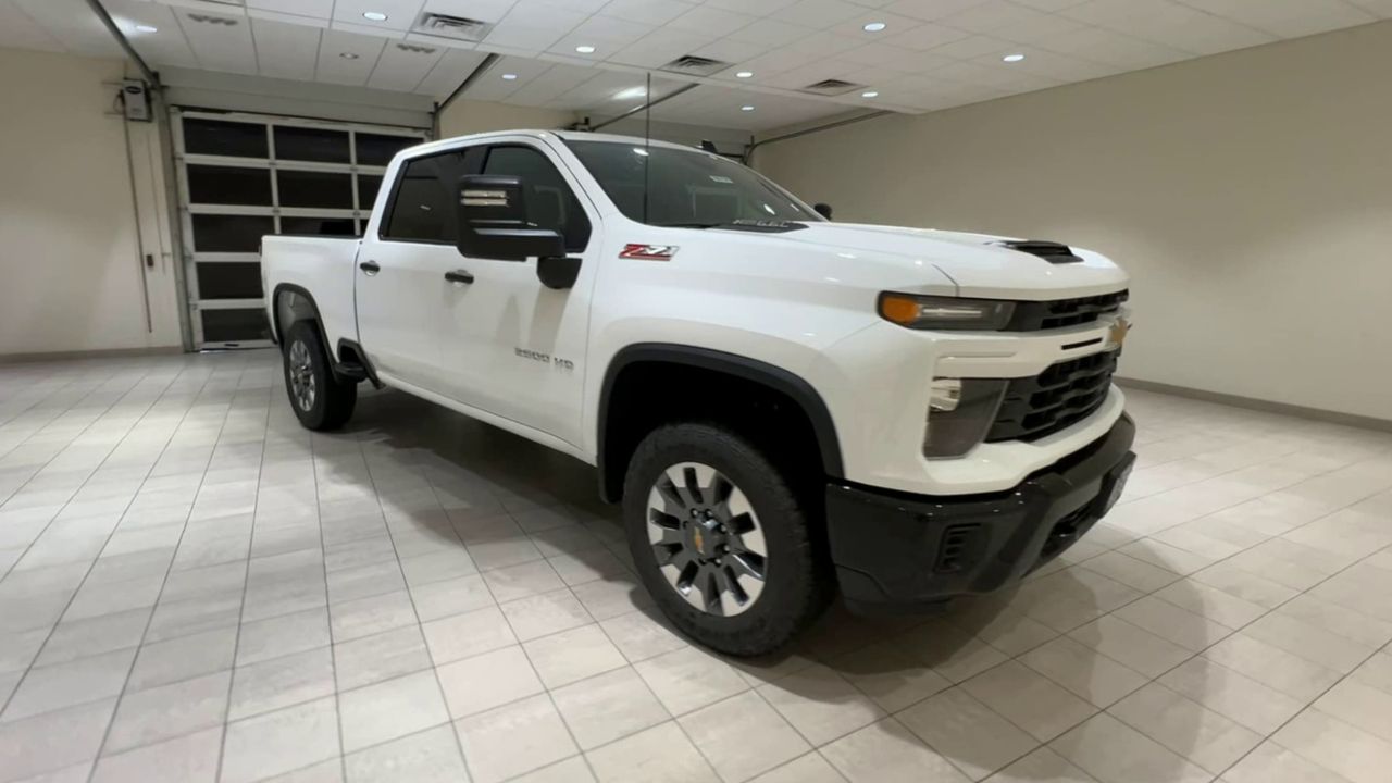 2026 Chevrolet Silverado 2500 HD Custom