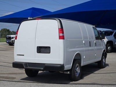 2025 Chevrolet Express Cargo WT