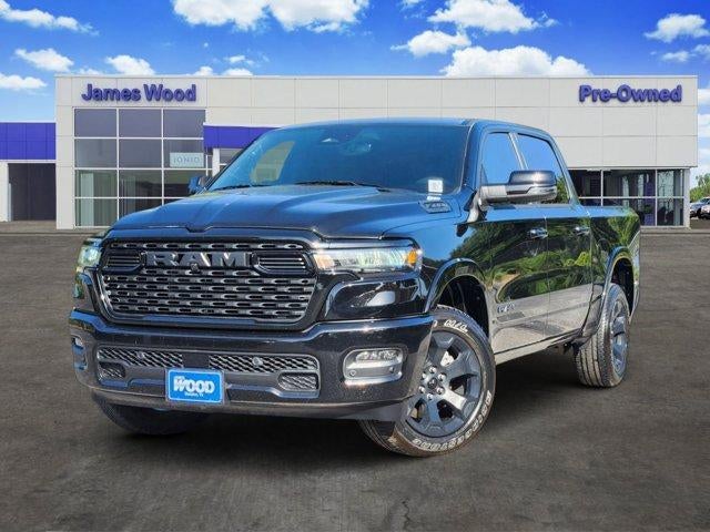 2025 RAM 1500 Lone Star Crew Cab 4x4 5'7" Box