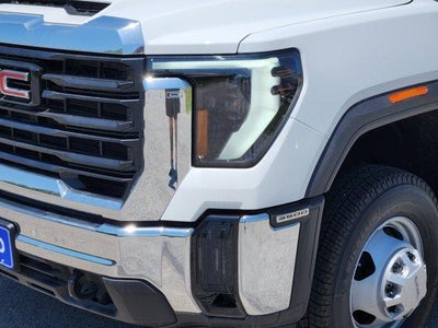 2026 GMC Sierra 3500 HD Chassis Cab Pro