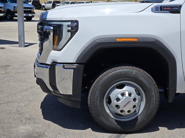 2026 GMC Sierra 3500 HD Chassis Cab Pro