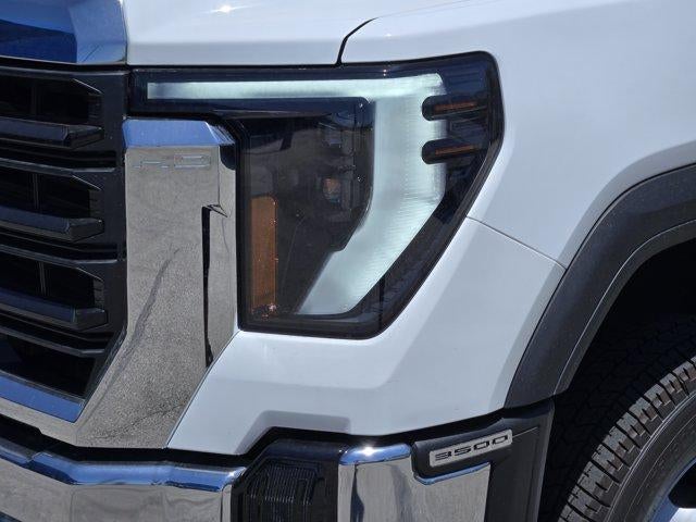 2026 GMC Sierra 3500 HD Chassis Cab Pro