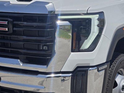 2026 GMC Sierra 3500 HD Chassis Cab Pro
