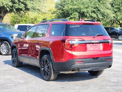 2022 GMC Acadia SLT