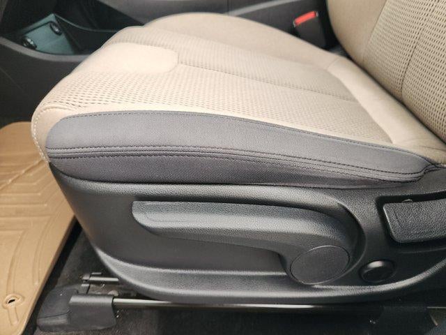 2021 Hyundai Santa Fe SE